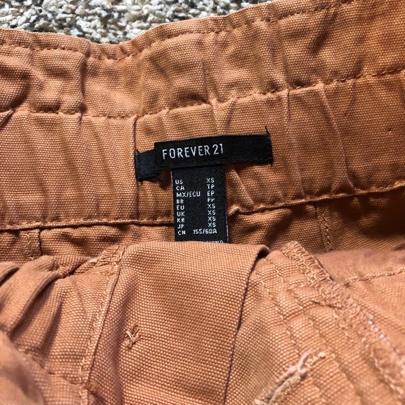 High Rise Button Up Shorts ⭐️ - Picture 3 of 3